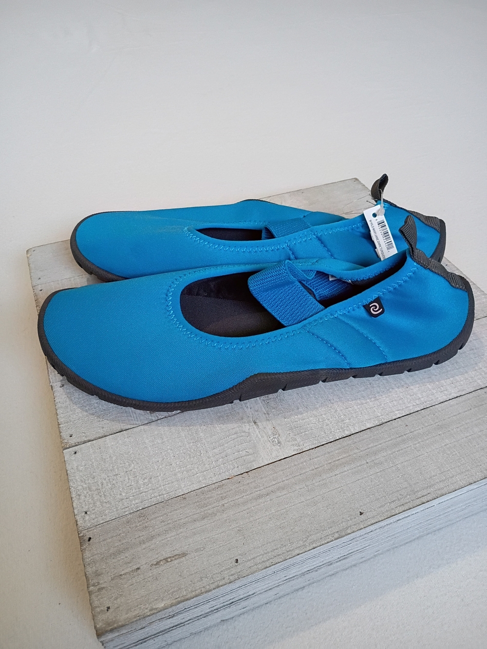 Rafters New Womens 10 Aqua Water Shoes Blue Pool Beach Water Sports Play